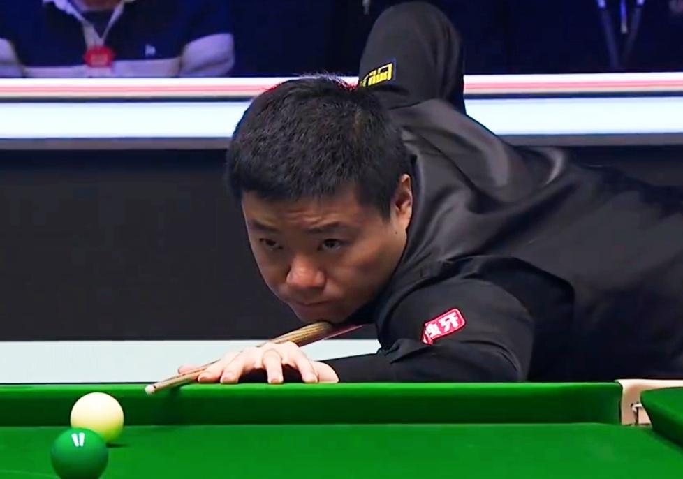 特鲁姆普轰出六连鞭，6-2击败丁俊晖，率先挺进英锦赛四强！
 
 
北京时间12