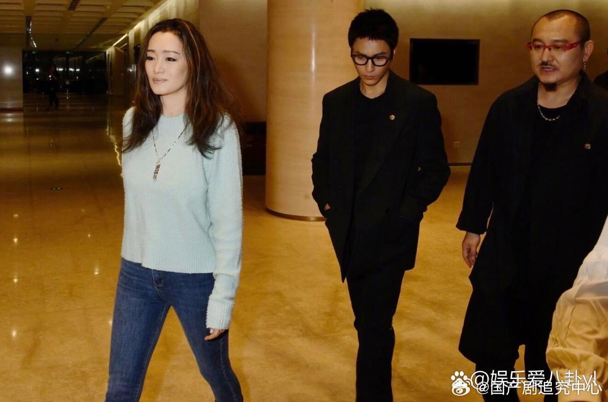 巩俐的女王气场，太有魅力啦 