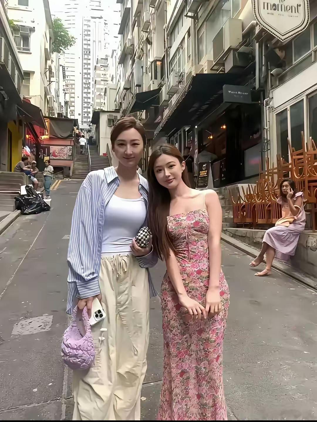 假如两个都喜欢你，你会选哪个？ ​​​