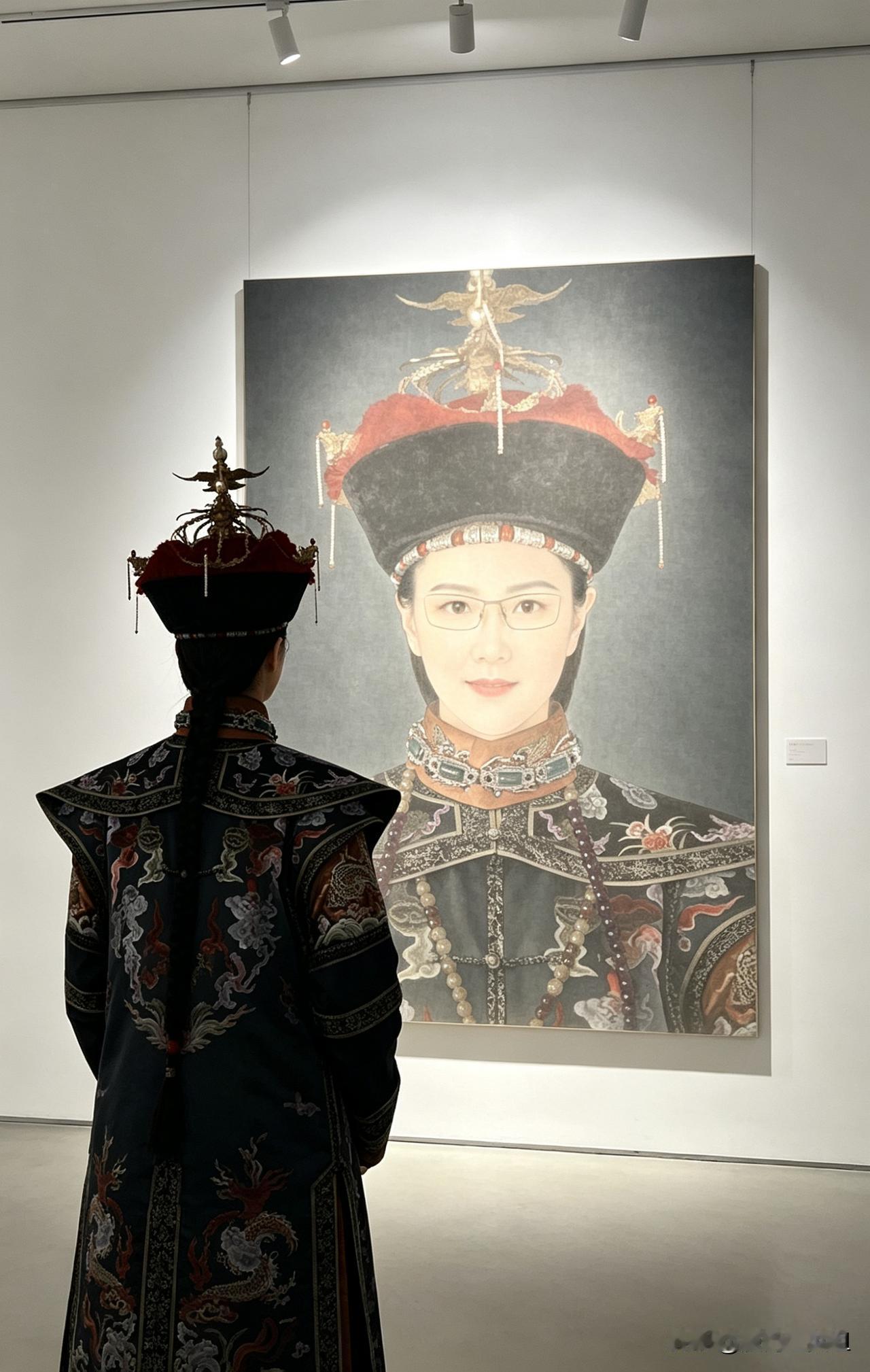 回望半生，
读懂热剧《主角》里的这6个道理:
1️⃣人生这出戏，自己才是绝对的主