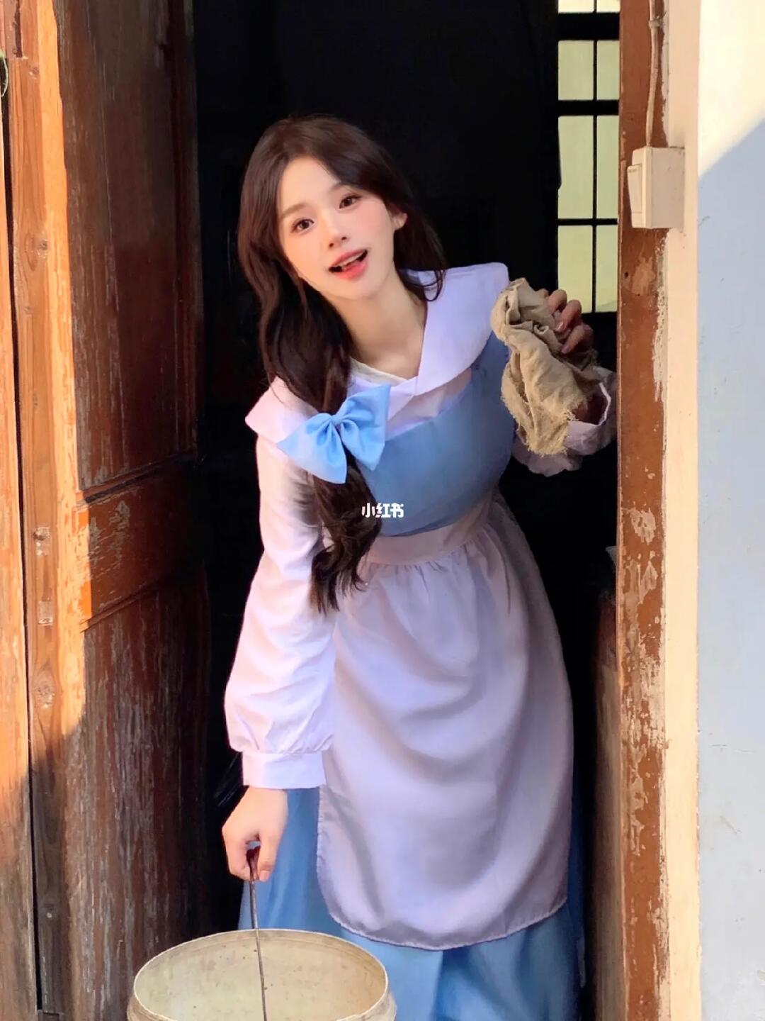 灰姑娘过年也有在干活啦 !!