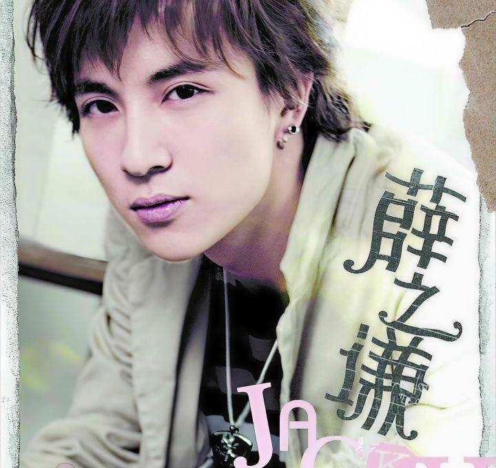 上海下雪认真的雪认真的雪[听歌]  （来自@酷狗音乐）  已经十几年没下雪的上海