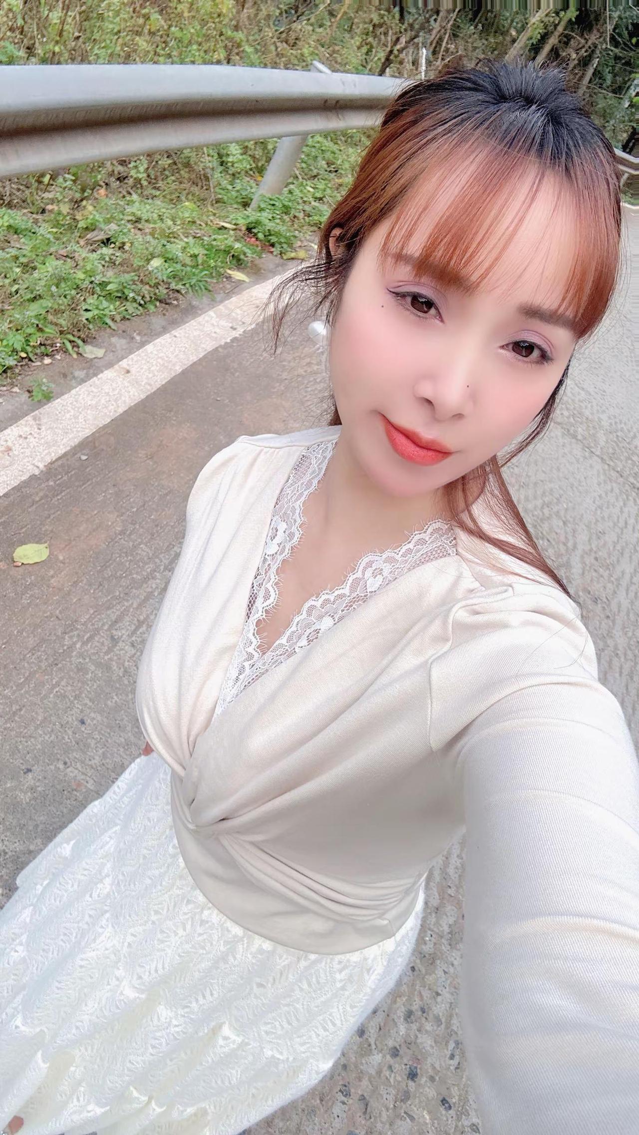 88年属龙37岁，再谈感情只想要一份安稳。37岁的年纪，谈感情早就没了年轻时的莽