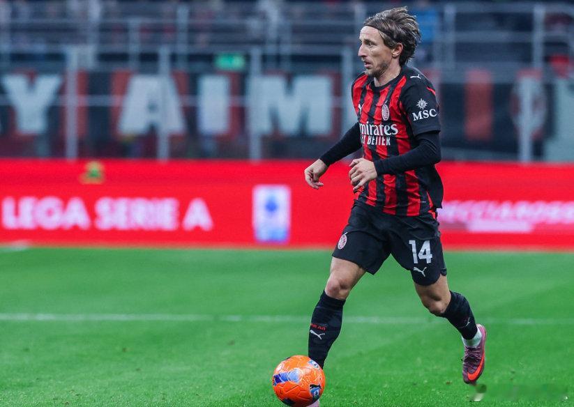 不久前，前意大利世界杯冠军托尼点评了莫德里奇的转会。他说：“莫德里奇是2025年