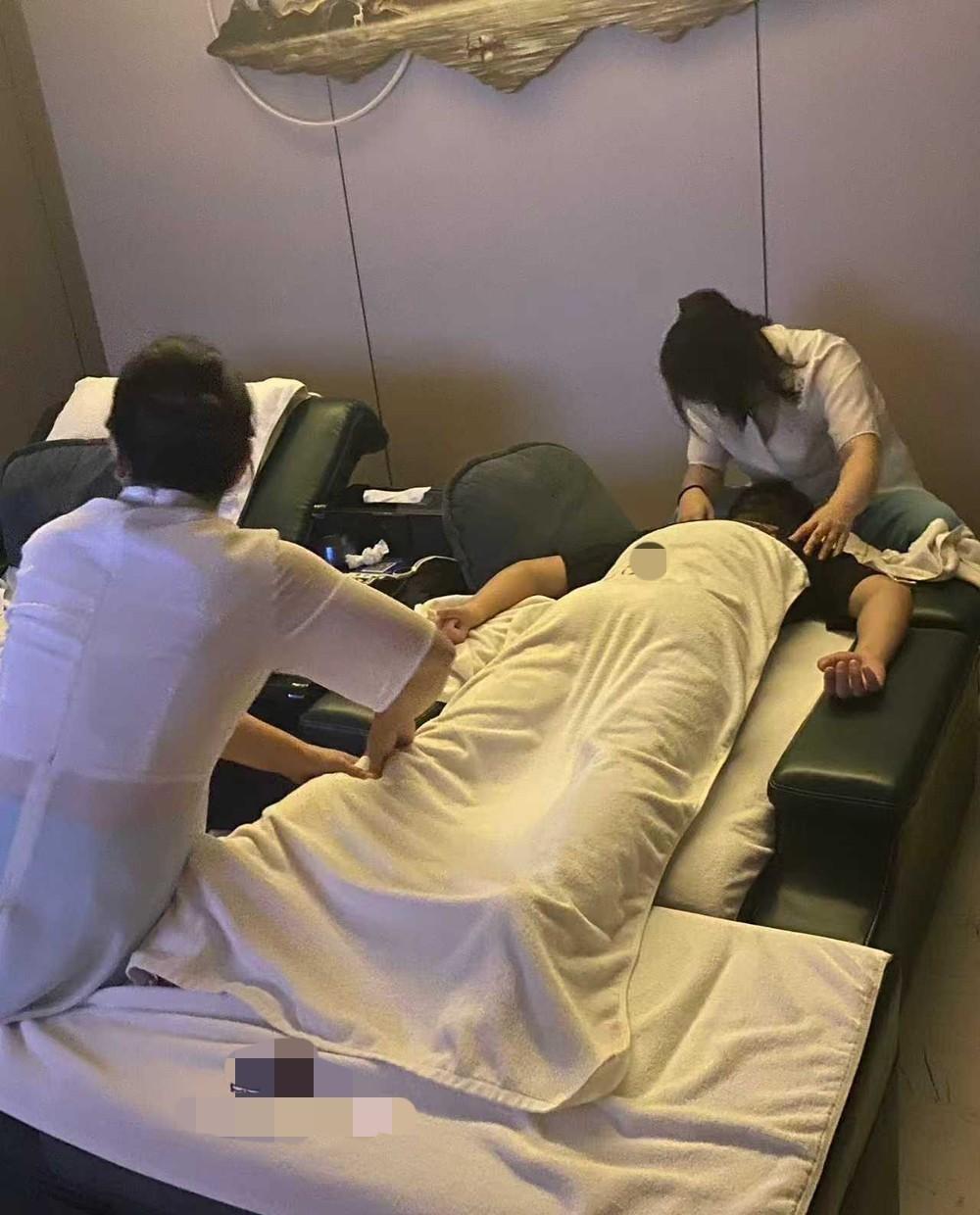 “冤不冤？”北京，64岁大爷去按摩店，一连点了2个女技师服务，没曾想几个小时后竟