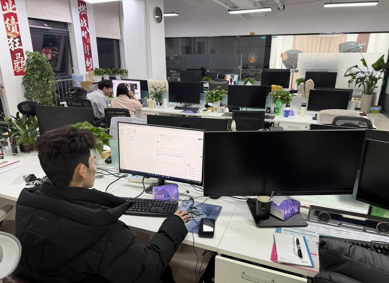 和人之间的对话也是需要消耗 Token对于没开会员的用户，意思一下就差不多了。T