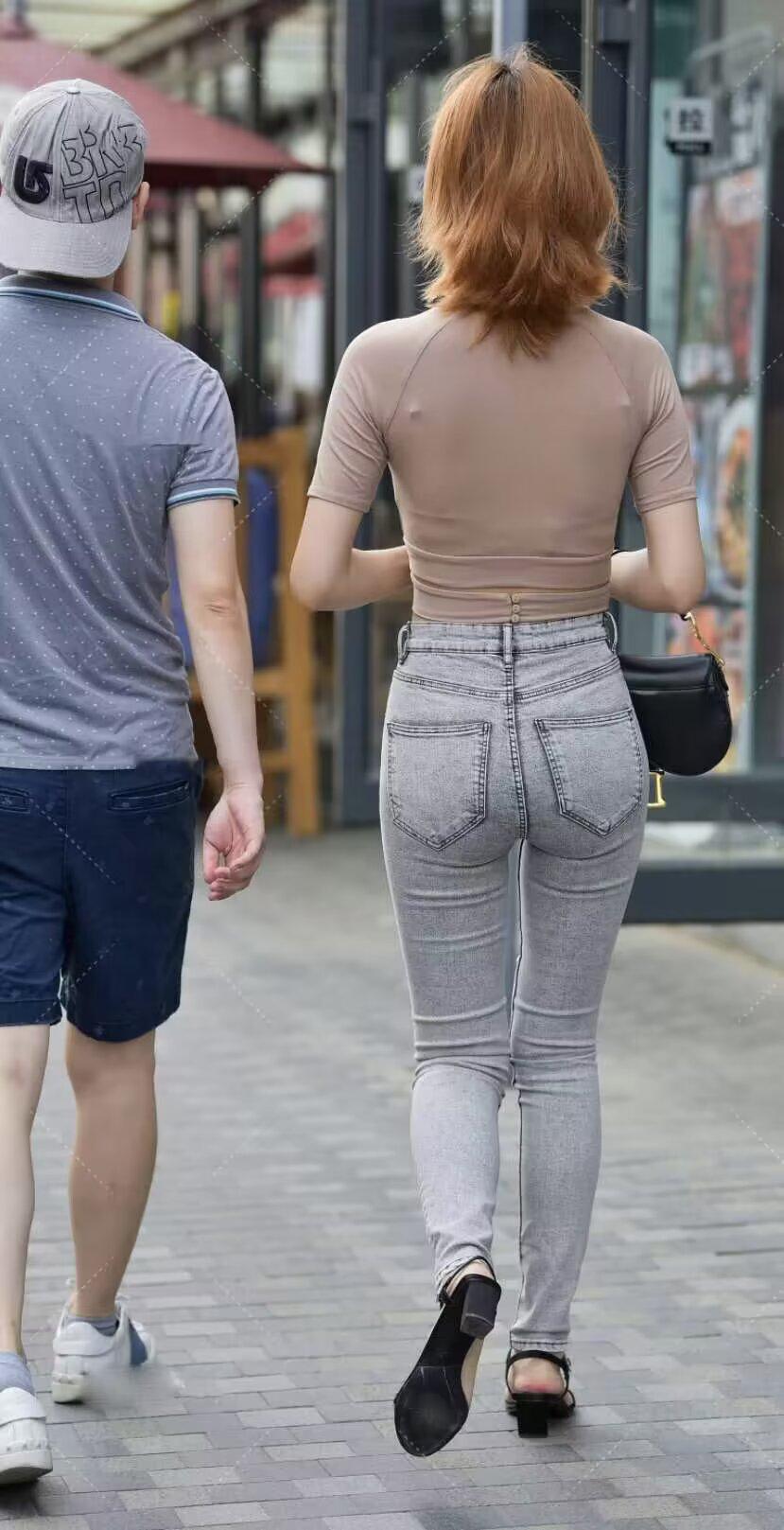 农民伯伯说：人生的意义就是传宗接代，把孩子抚养成人，然后看着孩子结婚生子，自己可