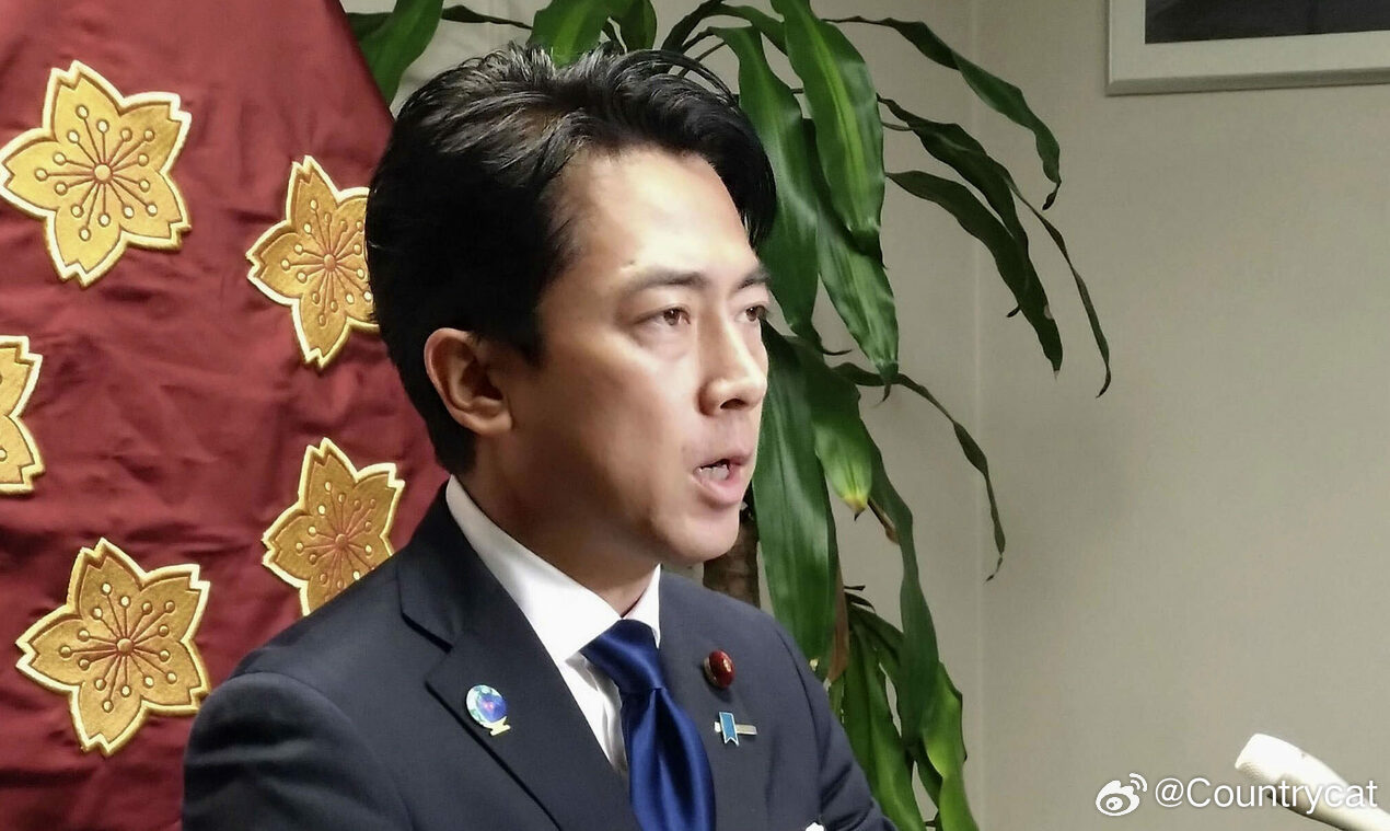 日本防卫相小泉进次郎支持讨论引进核动力潜艇：不应预设结论，需全面评估利弊海外新鲜
