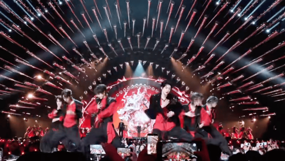 江苏卫视跨年最帅伴舞赢了江苏卫视跨年 感谢江苏卫视！让ADD弟弟们的刀群舞被看见