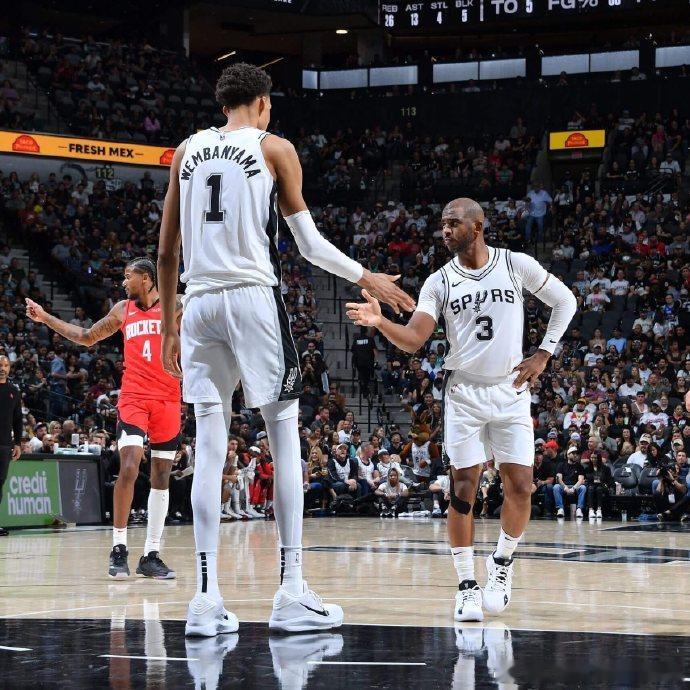 倘若马刺最终登顶，又要为保罗感到惋惜了。nba吐槽大会