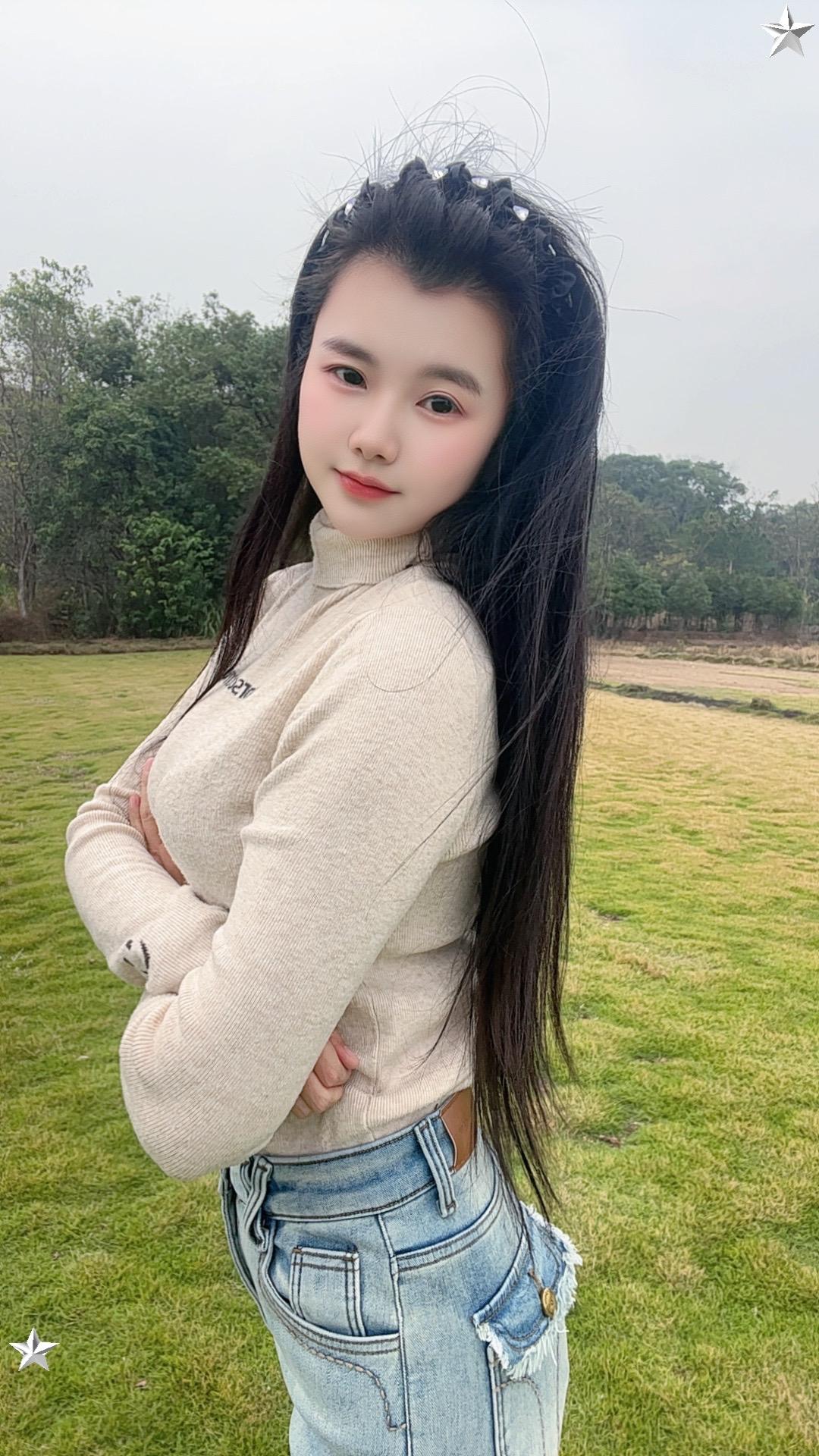 今天去摆摊了，生活要过去，没有高学历没有背景支撑，冬天的天气非常冷 要...