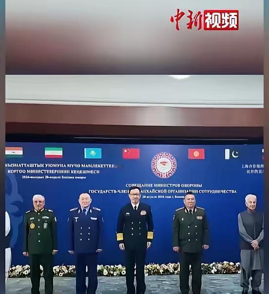 4月28日上合组织国防部长会议上，伊朗副防长塔拉伊-尼克扔下一颗重磅炸弹：伊朗整