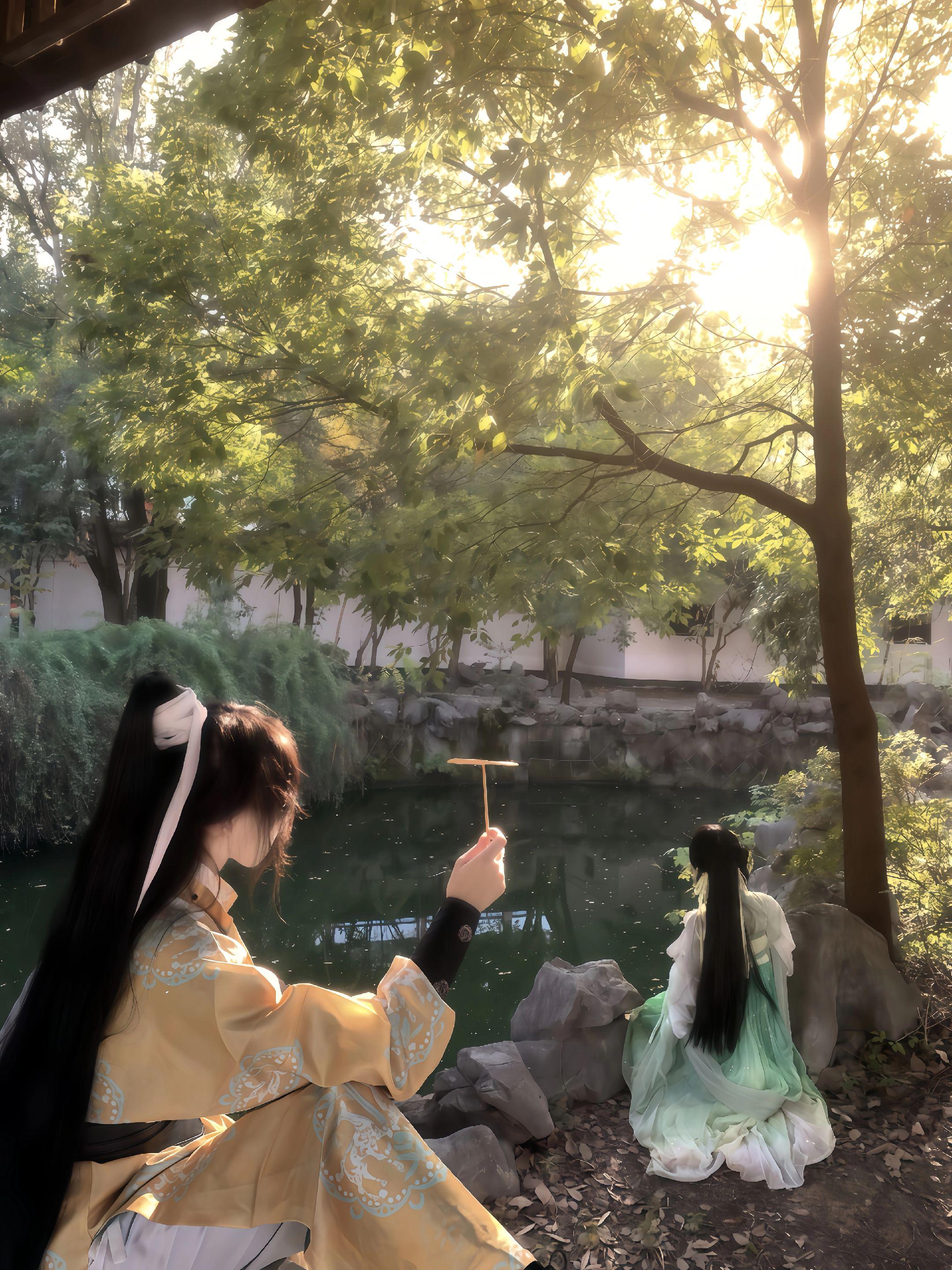 “你看风月，我在看你”