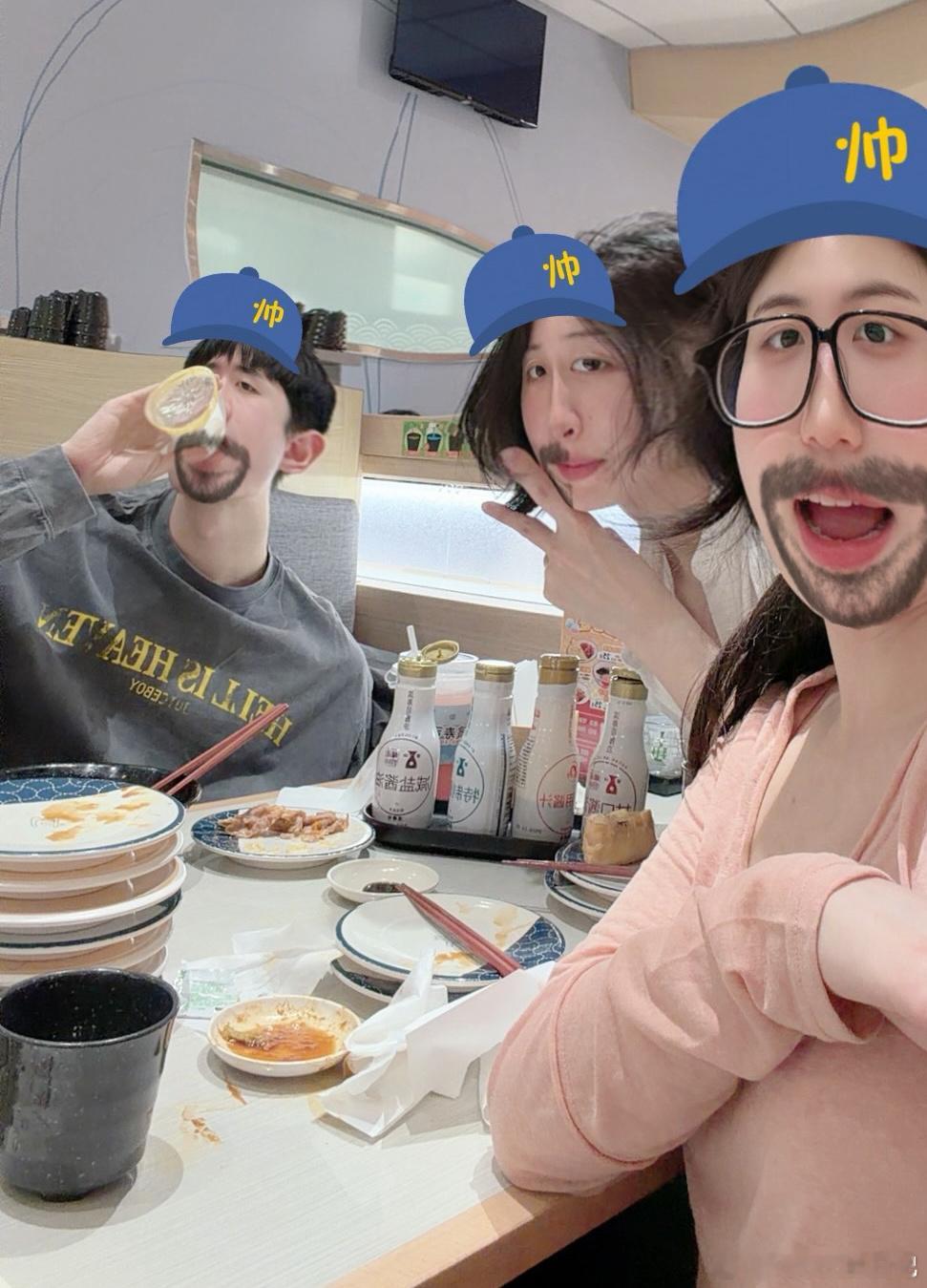 这个表情包简直就是我 