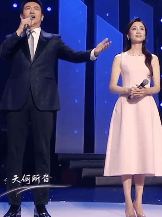 神二十乘组跨越两千年对话屈原 现场氛围直接拉满！2025青春诗会 鲁健、郭若天连