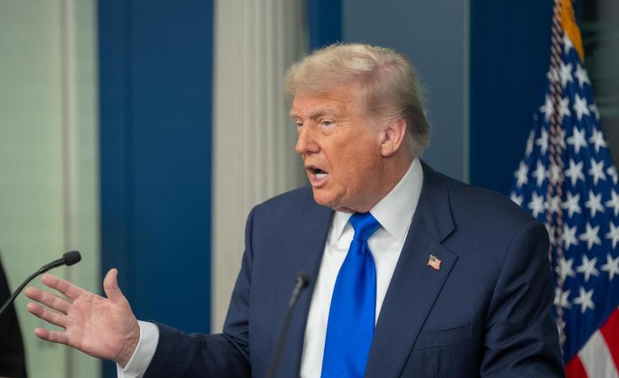 把我逗笑了！
特朗普语出惊人！
说有他在，别害怕！

真的让人如鲠在喉。
不知道