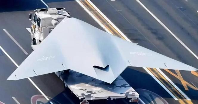 突发重大新闻！攻击-11隐身战斗机，官宣服役了！

中国的空军装备，最近又整出了