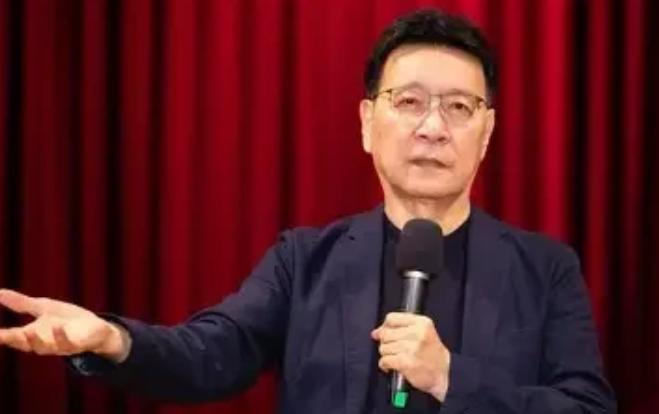针对日本与菲律宾妄图划分台湾地区专属经济海域，6月2日赵少康质问：“赖清德平时高