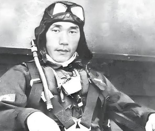 1939年，日军王牌飞行员藤田雄藏跳伞落地后，掏出手枪打死了一个手无寸铁的中国船