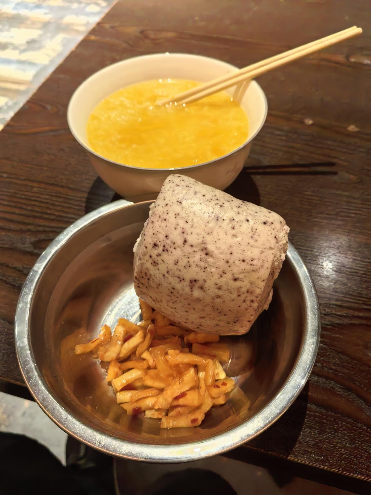 今日晚餐美食分享厨师私藏低脂晚餐！南瓜粥+荞麦馍+酱萝卜，30分钟暖透脾胃还不胖