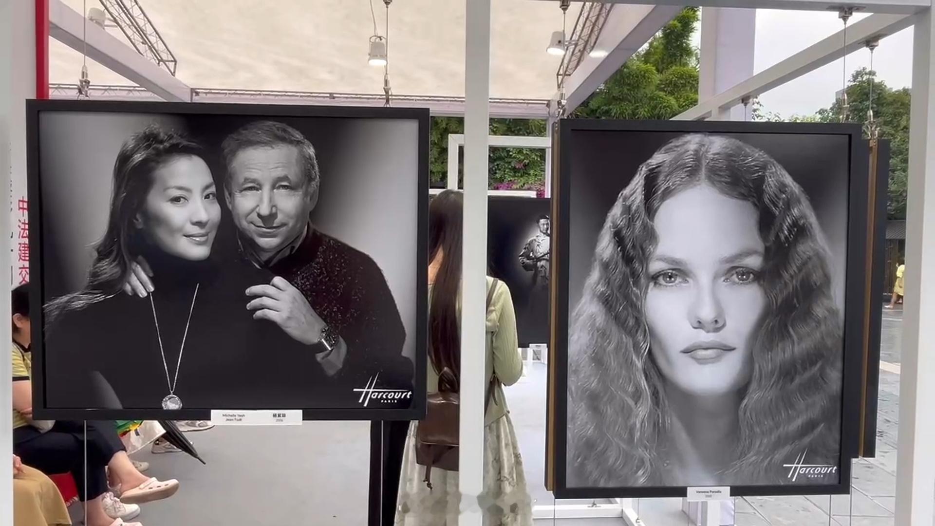 因为主题影展的开办，最近宽窄巷子里特别热闹，听说好多人都是冲着写真人像拍照活动去