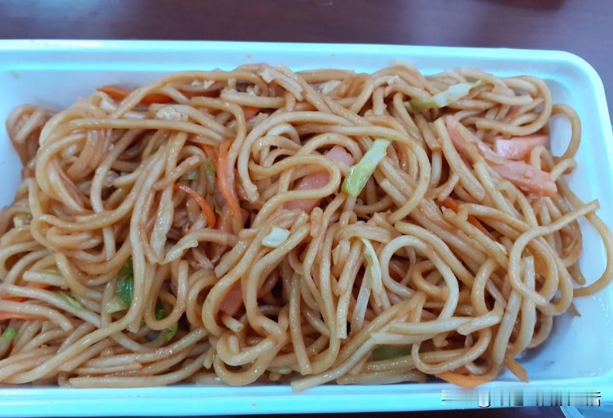 今天打卡了青岛崂山区麦岛路上的粥饼故事，这是家连锁店，之前在别的分店也吃过，口味