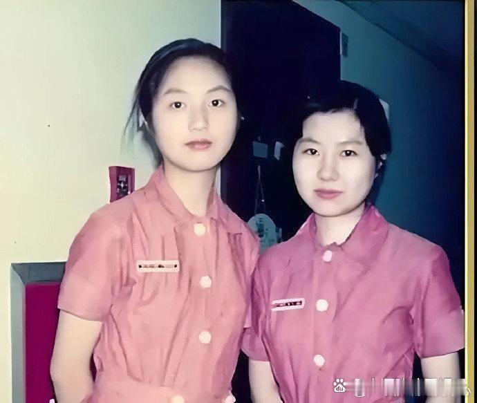 杨千嬅当护士时的照片！据说上班第一天就是去搬尸体，给她吓得不轻！！！ ​​​
