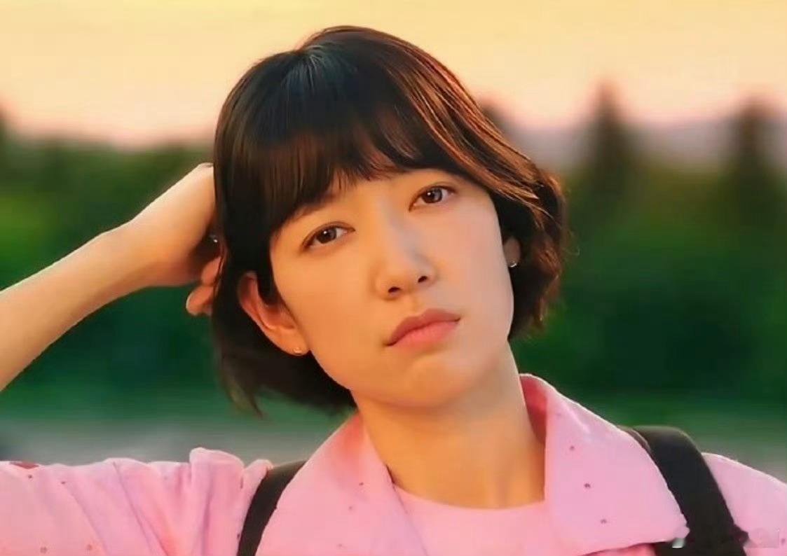 朴信惠老了好多胶原蛋白流失的太快 来几针填充饱满 