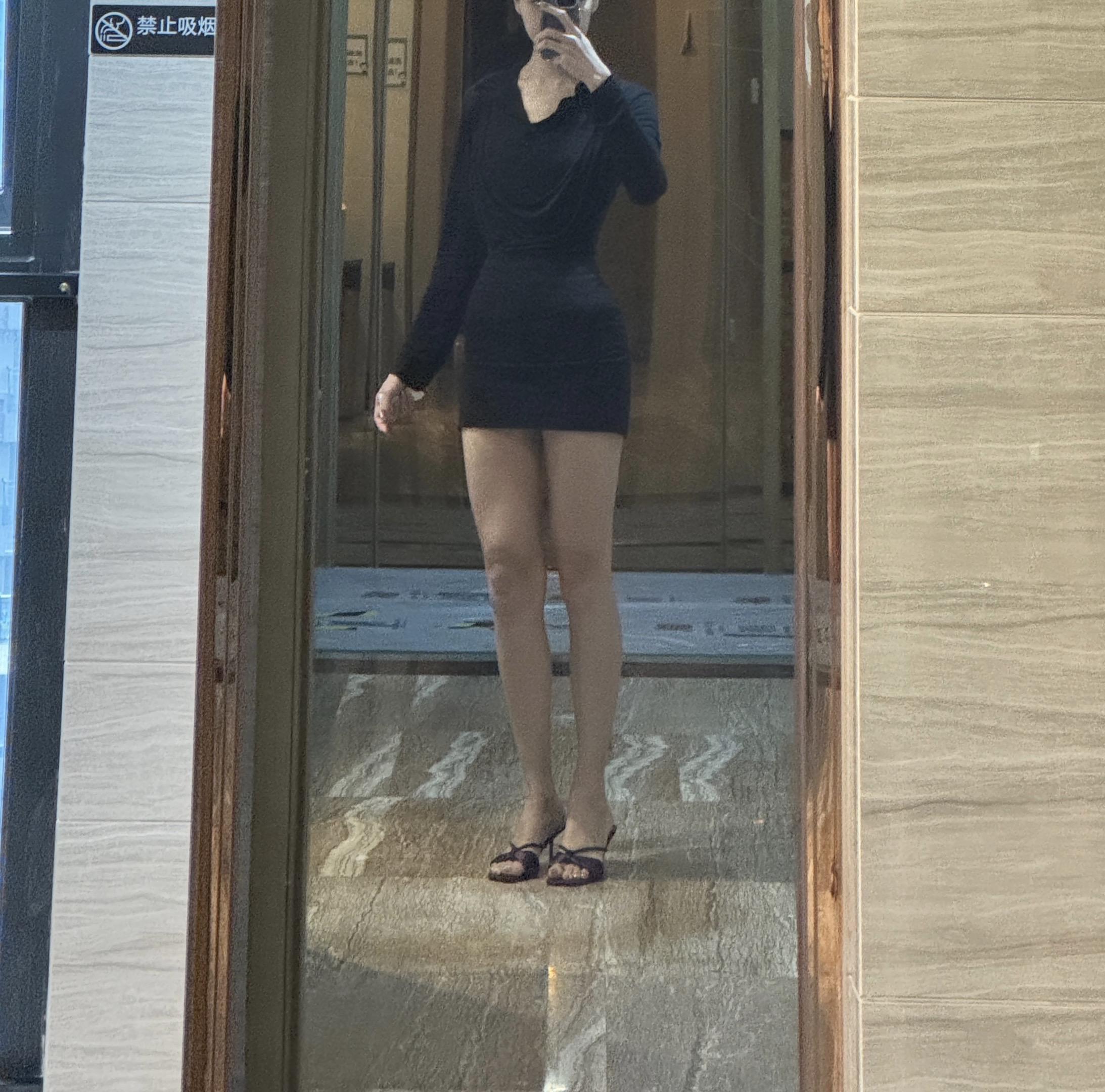 我们公司的工衣是最好看的