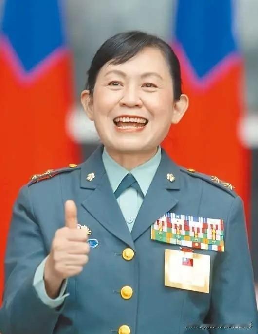 台军前唯一一位女中将陈育琳于2025年8月正式退伍，现担任「国军急难慰助慈善协会
