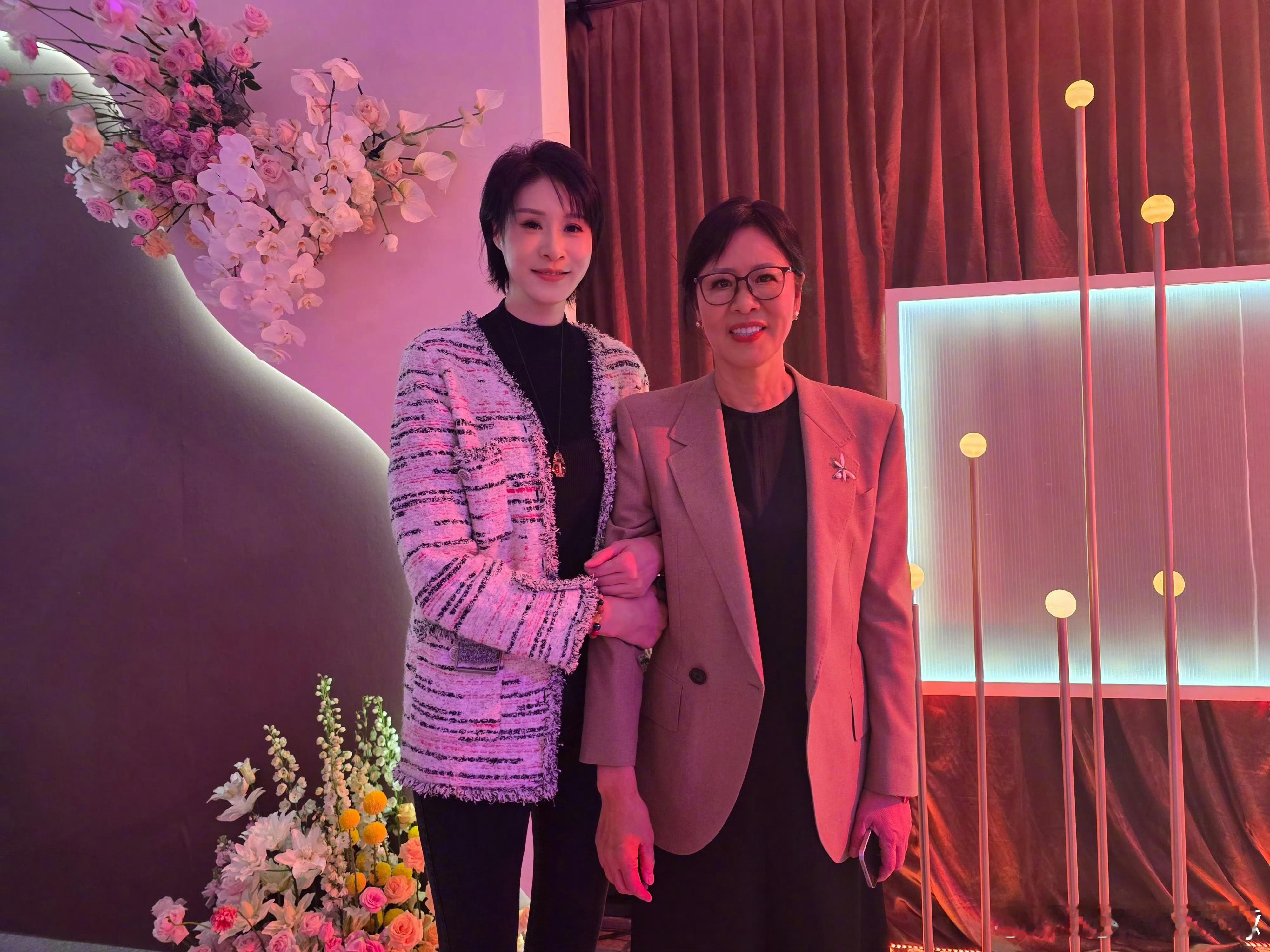 蕊蕊和郎妈，好看。 （📸‖蕊蕊wb） 