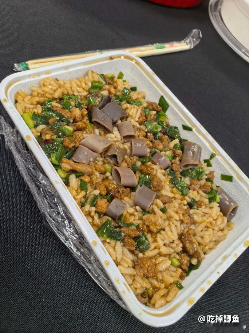 我也要去吃海肠捞饭！！ 