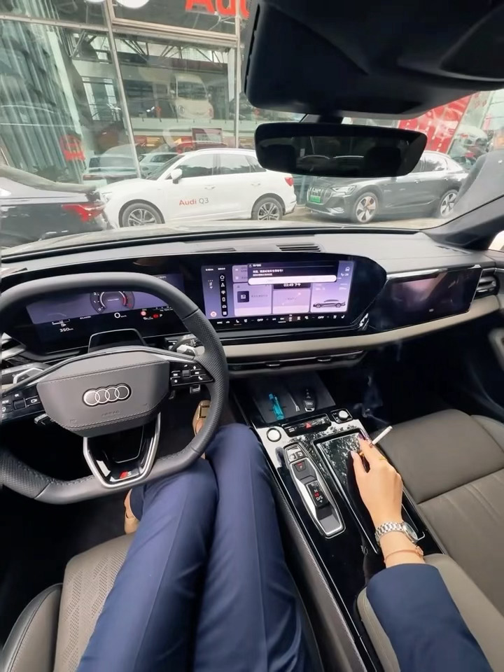 汽车销售：抽支烟缓解一下 