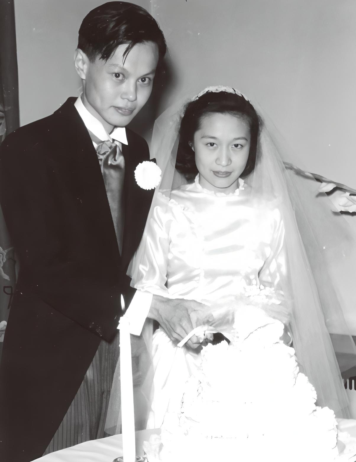 读书是最好的保健品，能够让大脑变得清明，杨振宁如此长寿离不开3个原因。
基因、爱
