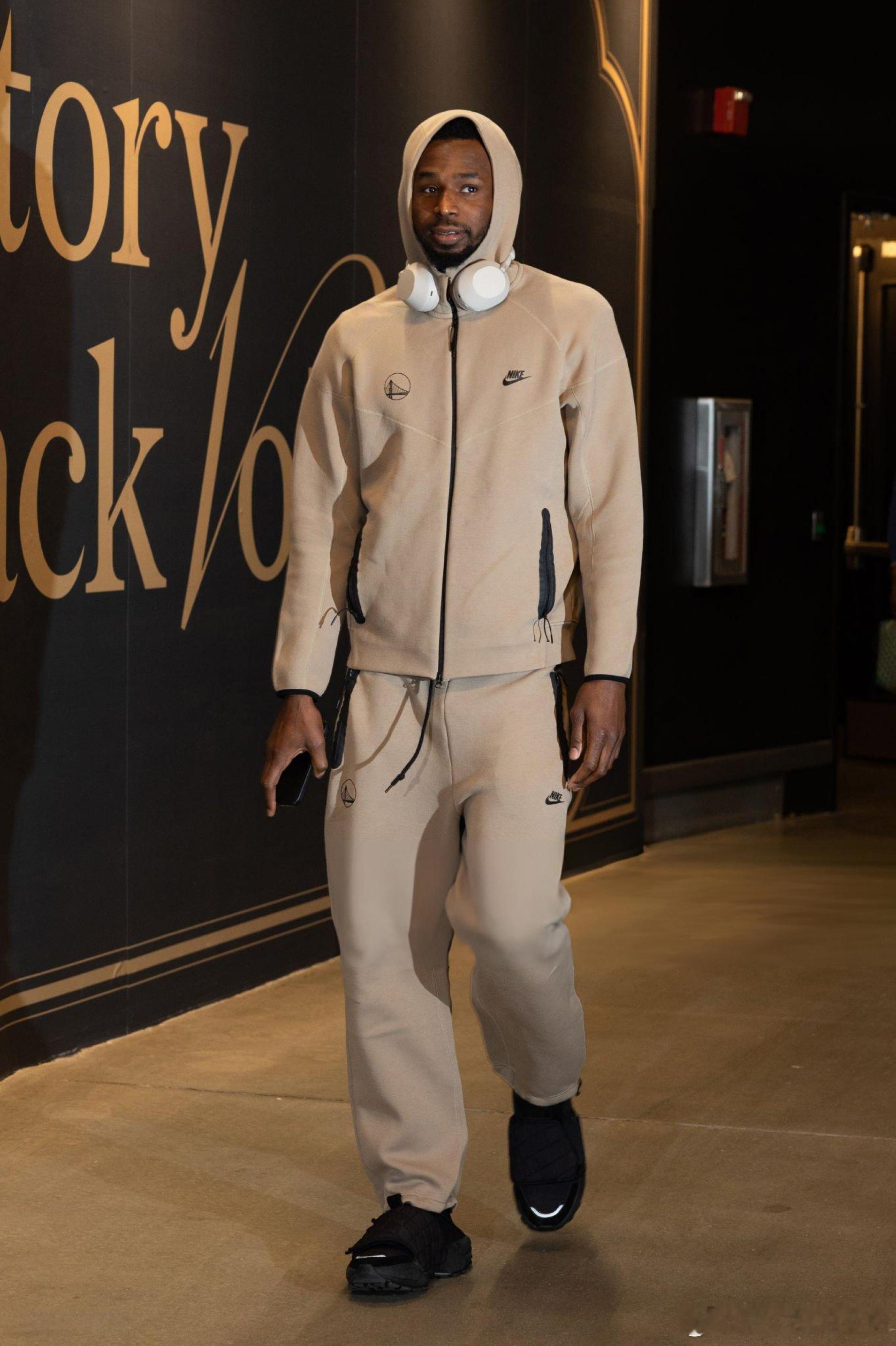 补点图菜嘴近期进场照哪一套最帅气[笑cry]#金州勇士[超话]##安德鲁维金斯[