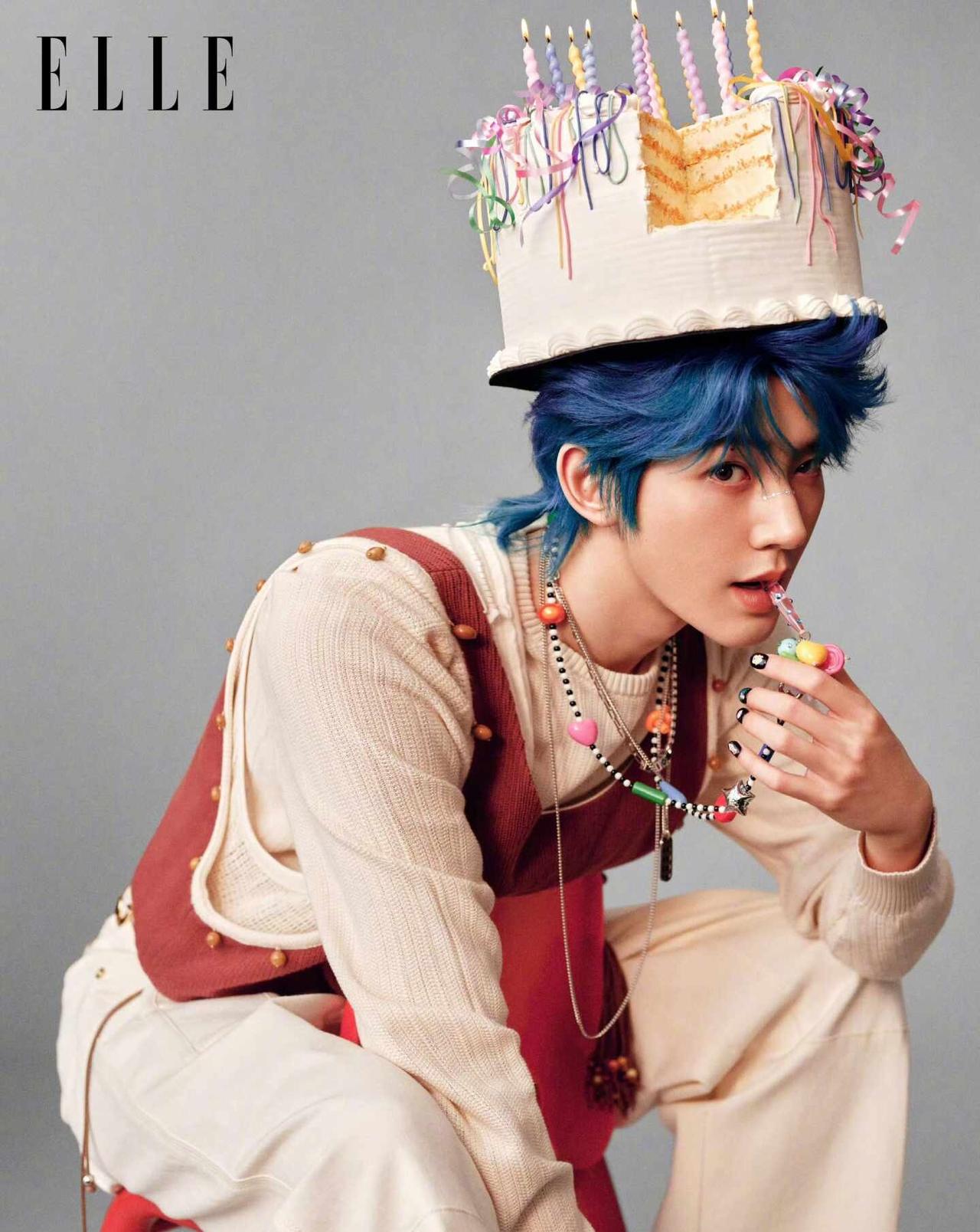 必须拿出我最喜欢的Elle 封面造型
能禁得住时尚创意还具有自我态度表达的也就是