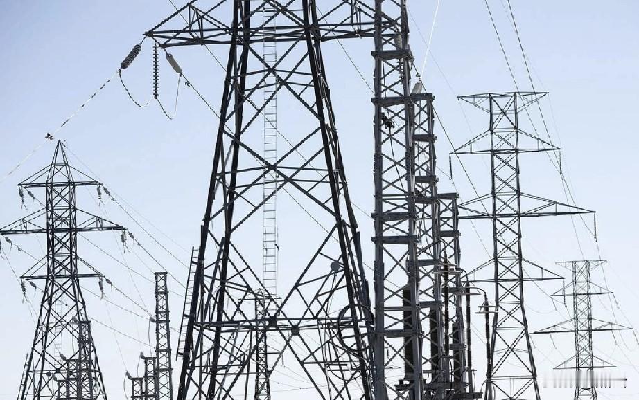 突发！乌克兰电网崩溃，摩尔多瓦全境断电，首都交通灯全灭，市长紧急喊话
 
东欧电