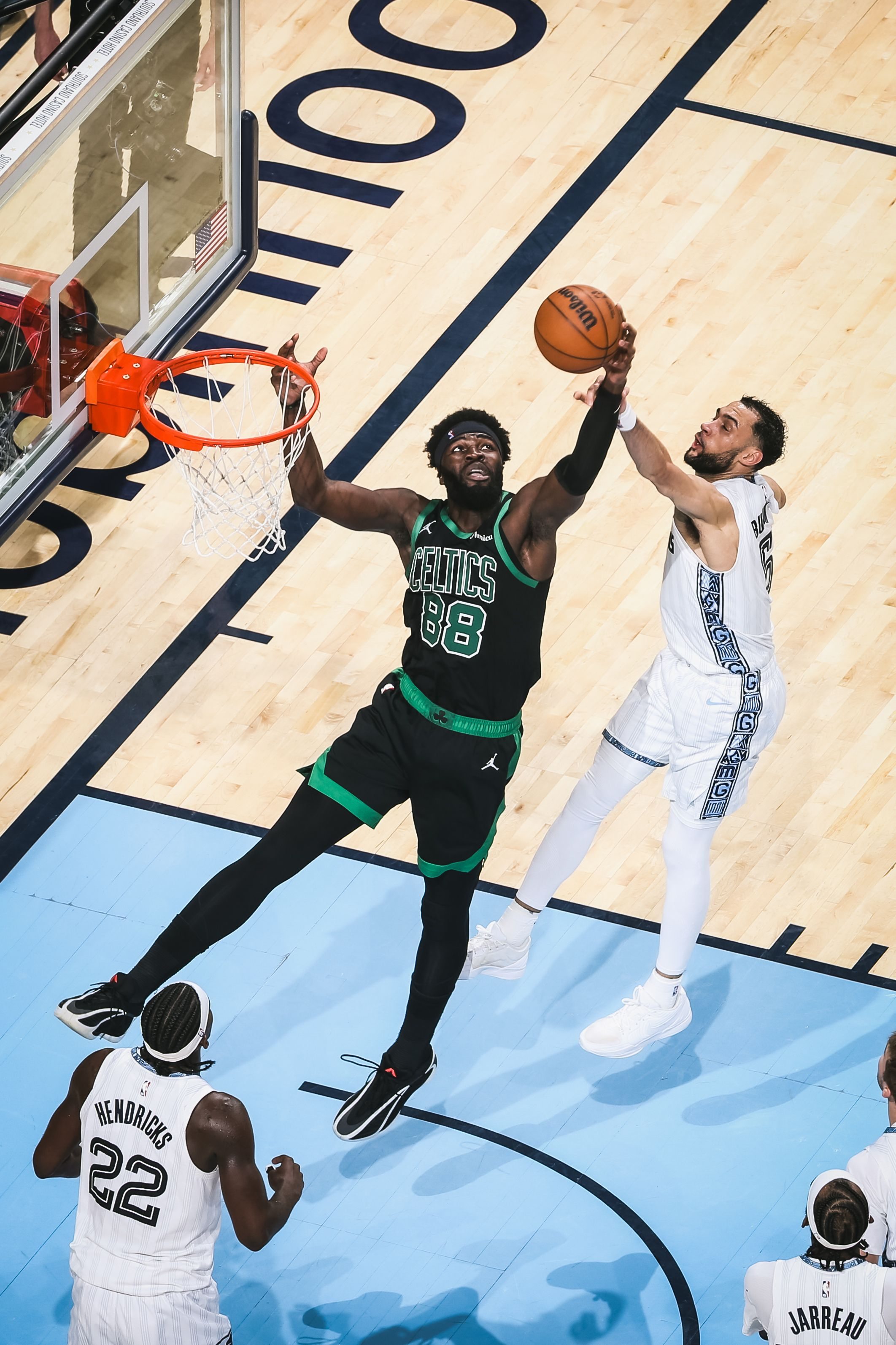 塔图姆突破上篮不进，克塔积极跟进补扣得分！68-66波士顿凯尔特人 ｜Diffe