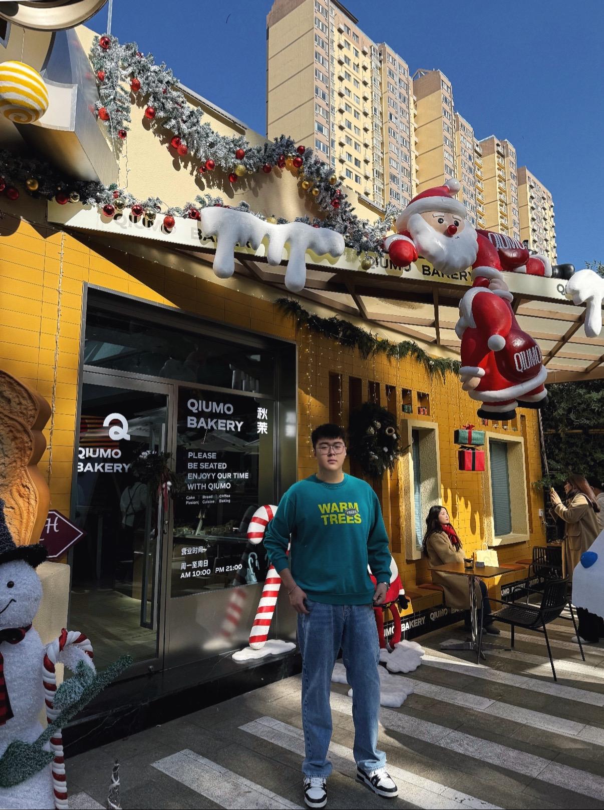 提前感受一下🎄。