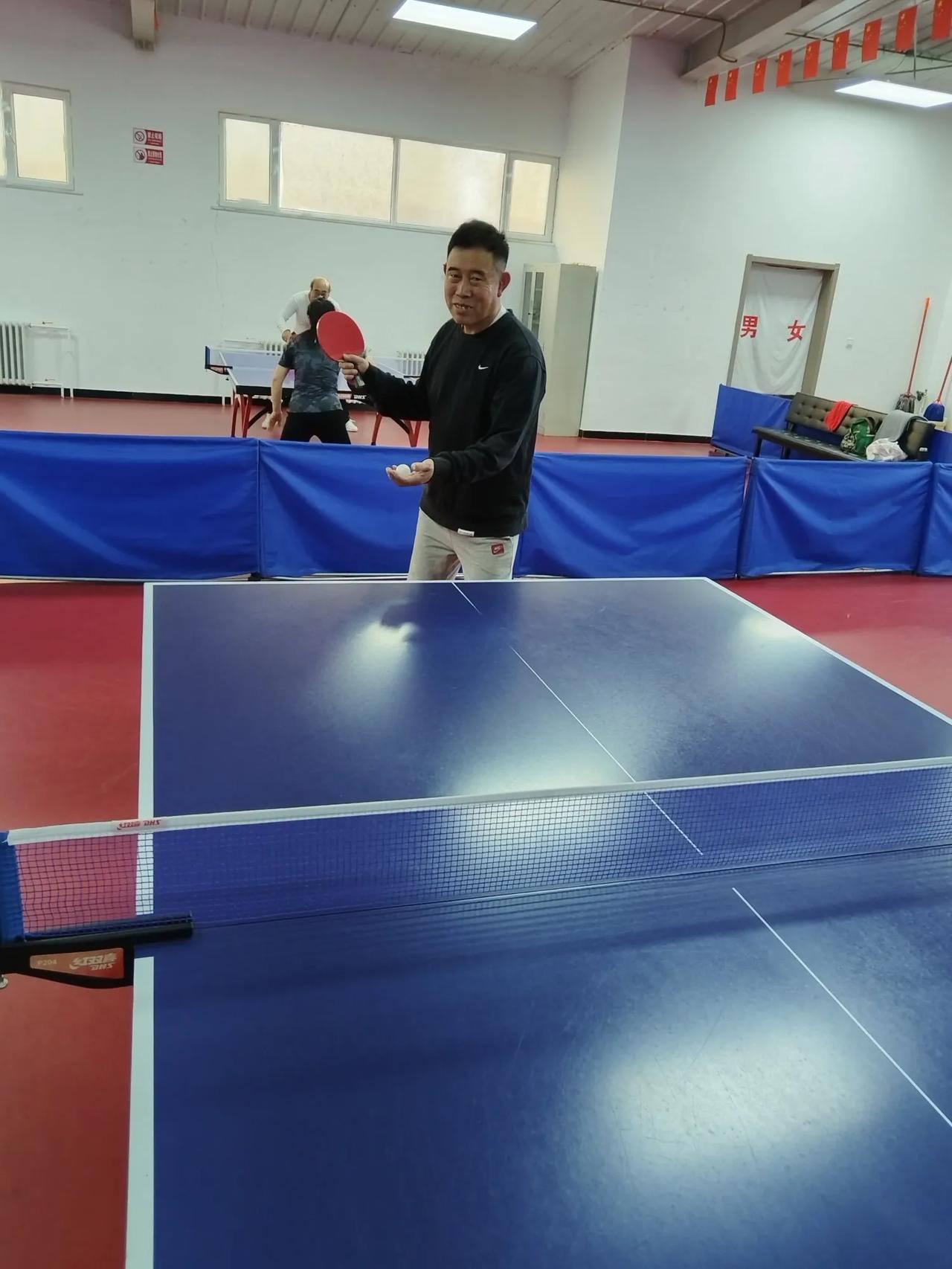 小刘，残疾人乒乓球运动员
近日在满洲里参赛，获自治区
特运会男单亚军，祝贺 。