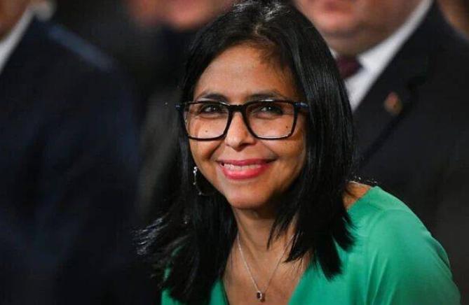 从街头欢呼到绝望抗议，委内瑞拉只用了三个月。

马杜罗被美国 "绑架" 后，民众