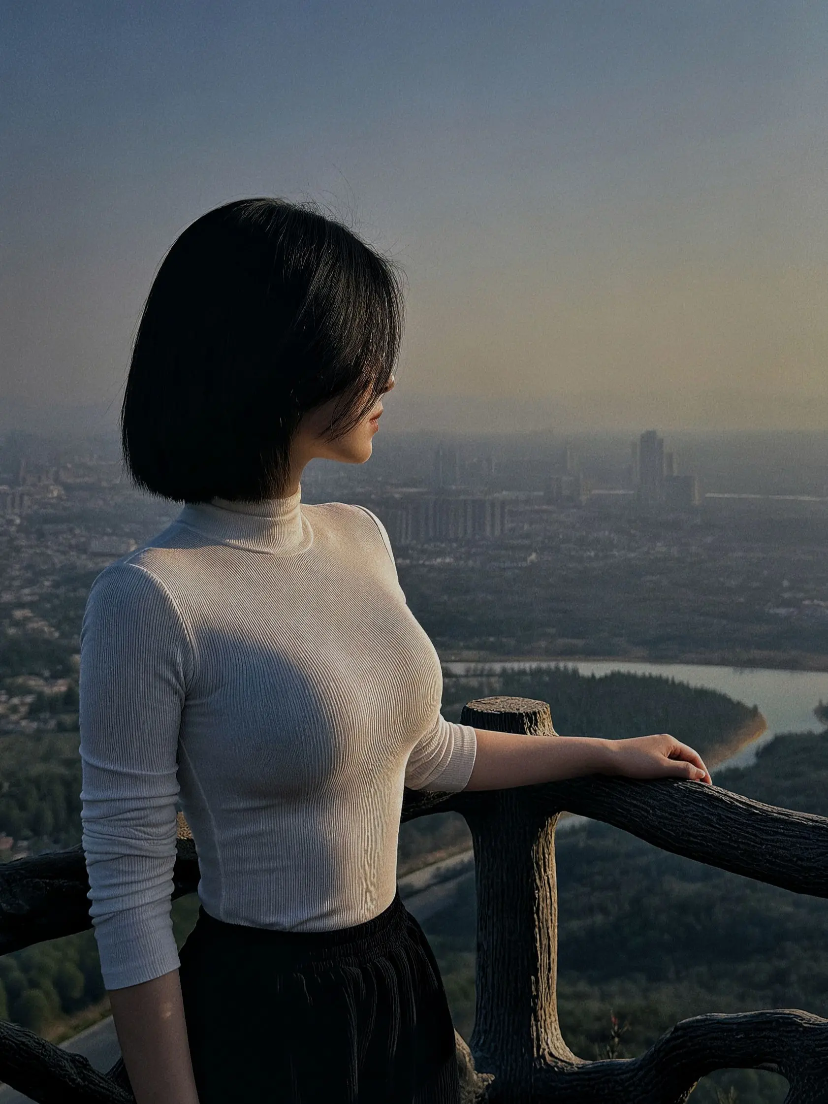 发现命苦的角色，都喜欢吃甜食。