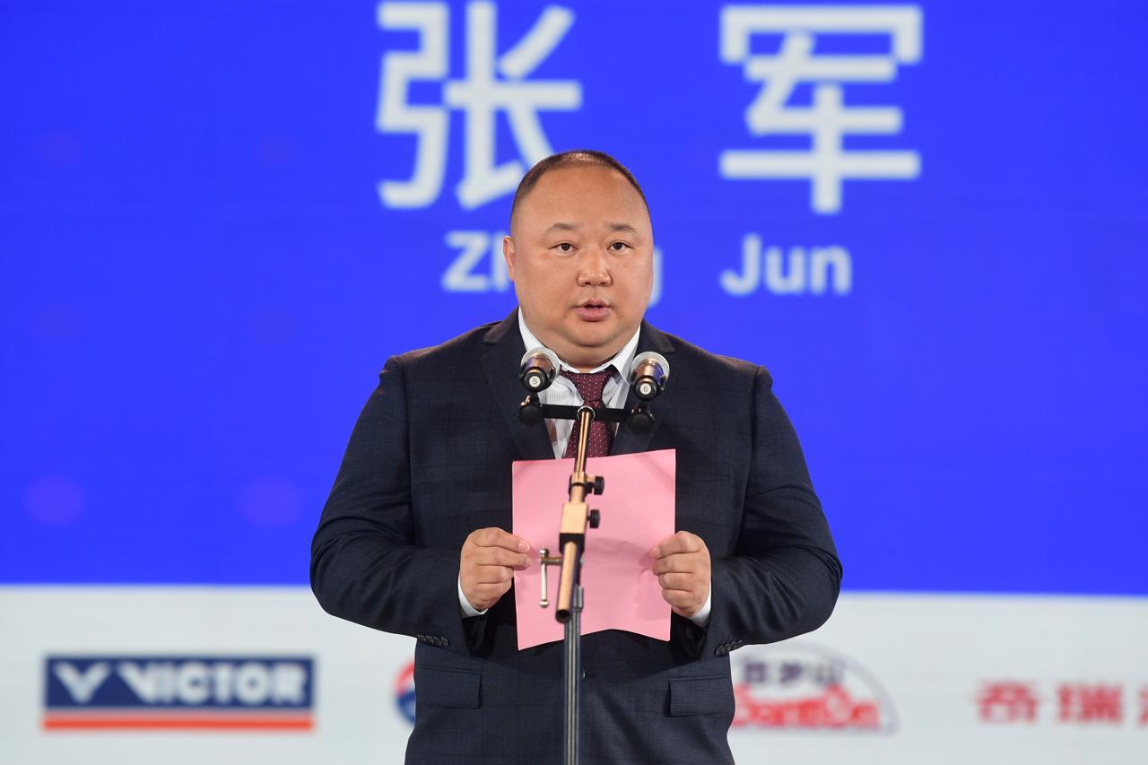 以前体育界足球项目的反腐力度是最大的，处理了一大批足协官员、裁判和球员。现在小球
