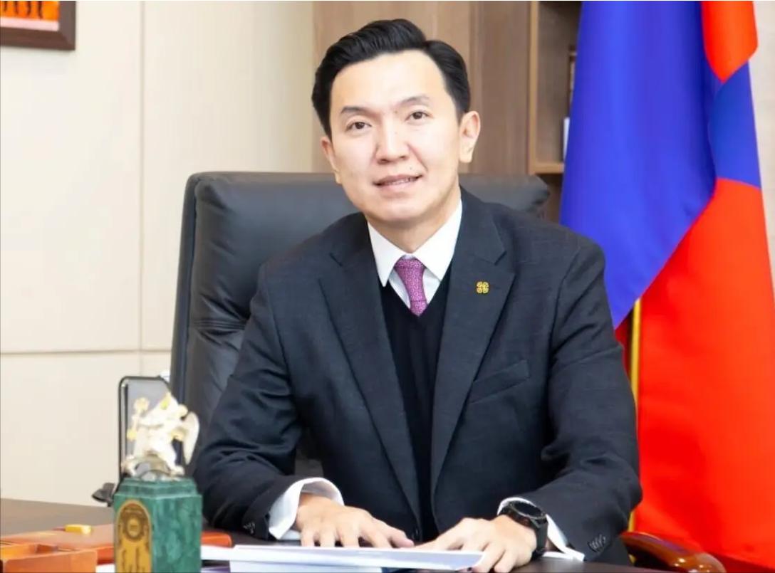 总理“紧急叫停”内部党争先过冬！守着金山煤海，百姓却要勒腰带，蒙古能扛过这次“寒