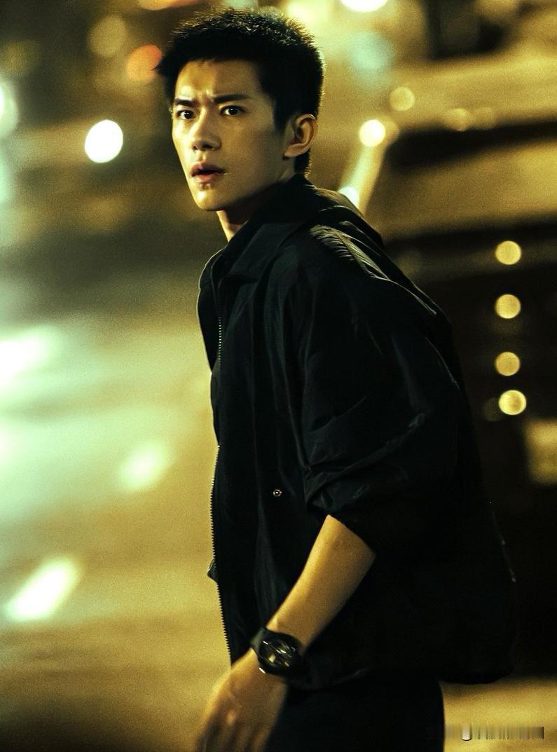 阵容不可谓不豪华，
易烊千玺、朱一龙、杨幂、刘诗诗、雷佳音、宋佳、张译都是一线大