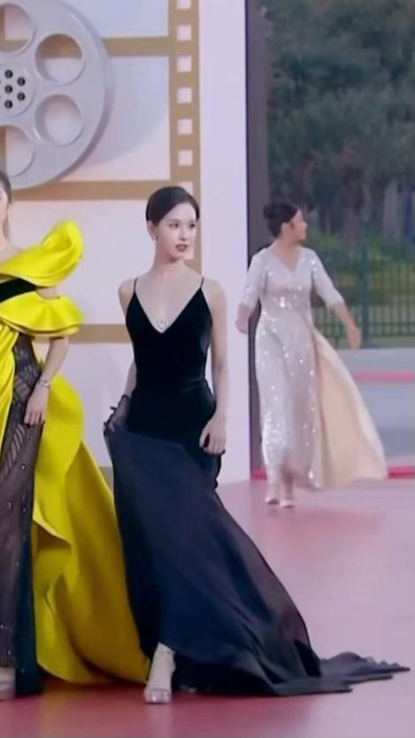 仪态太好了嘟嘟，优雅实在是优雅