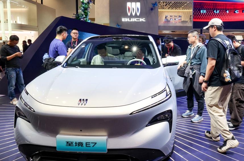 当百年别克遇上火山引擎，至境E7把“数字家人”装进了15万级SUV
 
2026