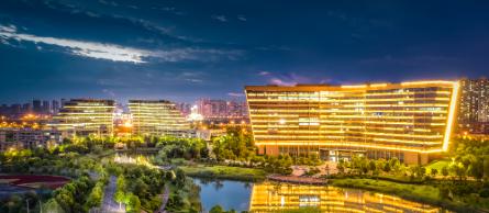 2026年考西安科技大学，到底多少分能行？
很多家长和同学一上来就问分数线，但这