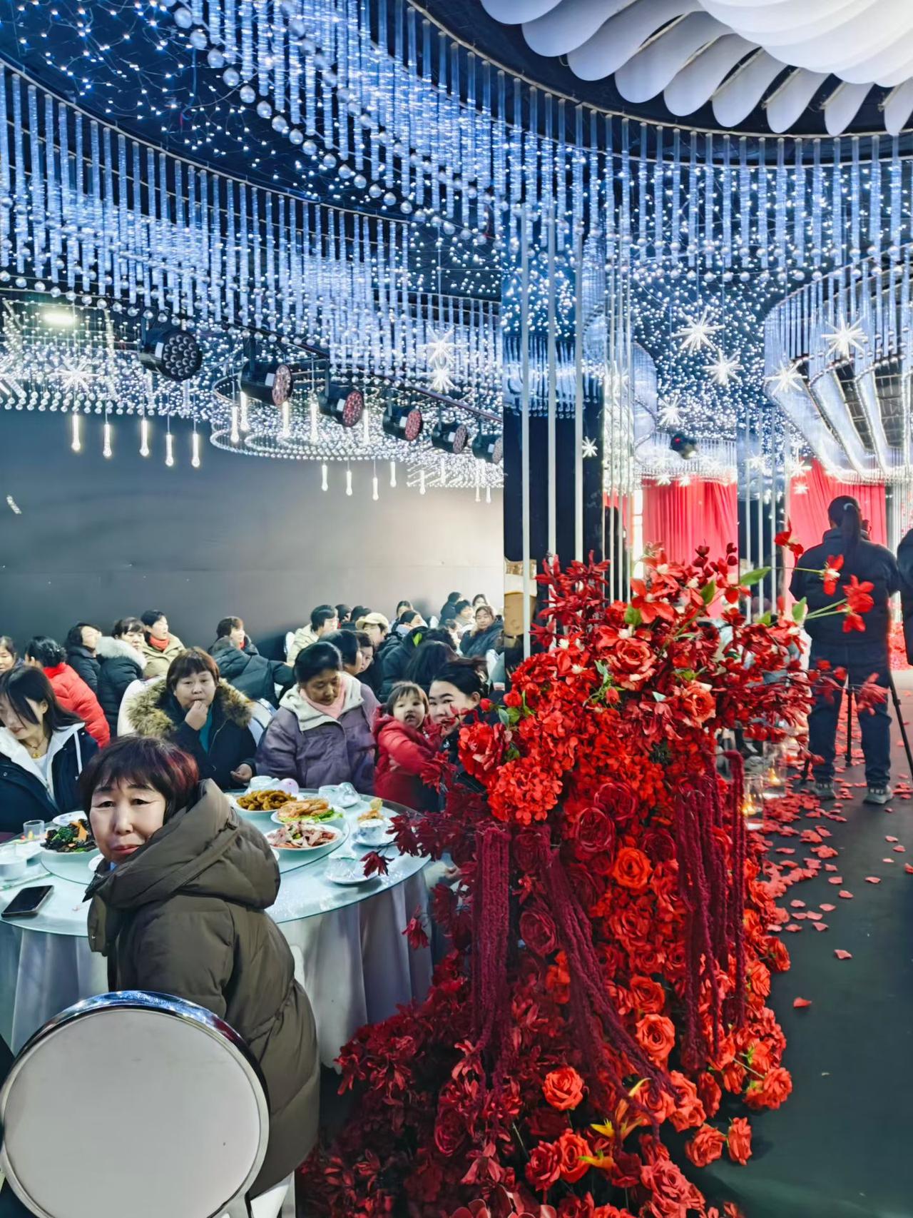 作为老石家庄人，你能说出最能代表石家庄的特色饭店，你知道是哪几个饭店吗？
如果外