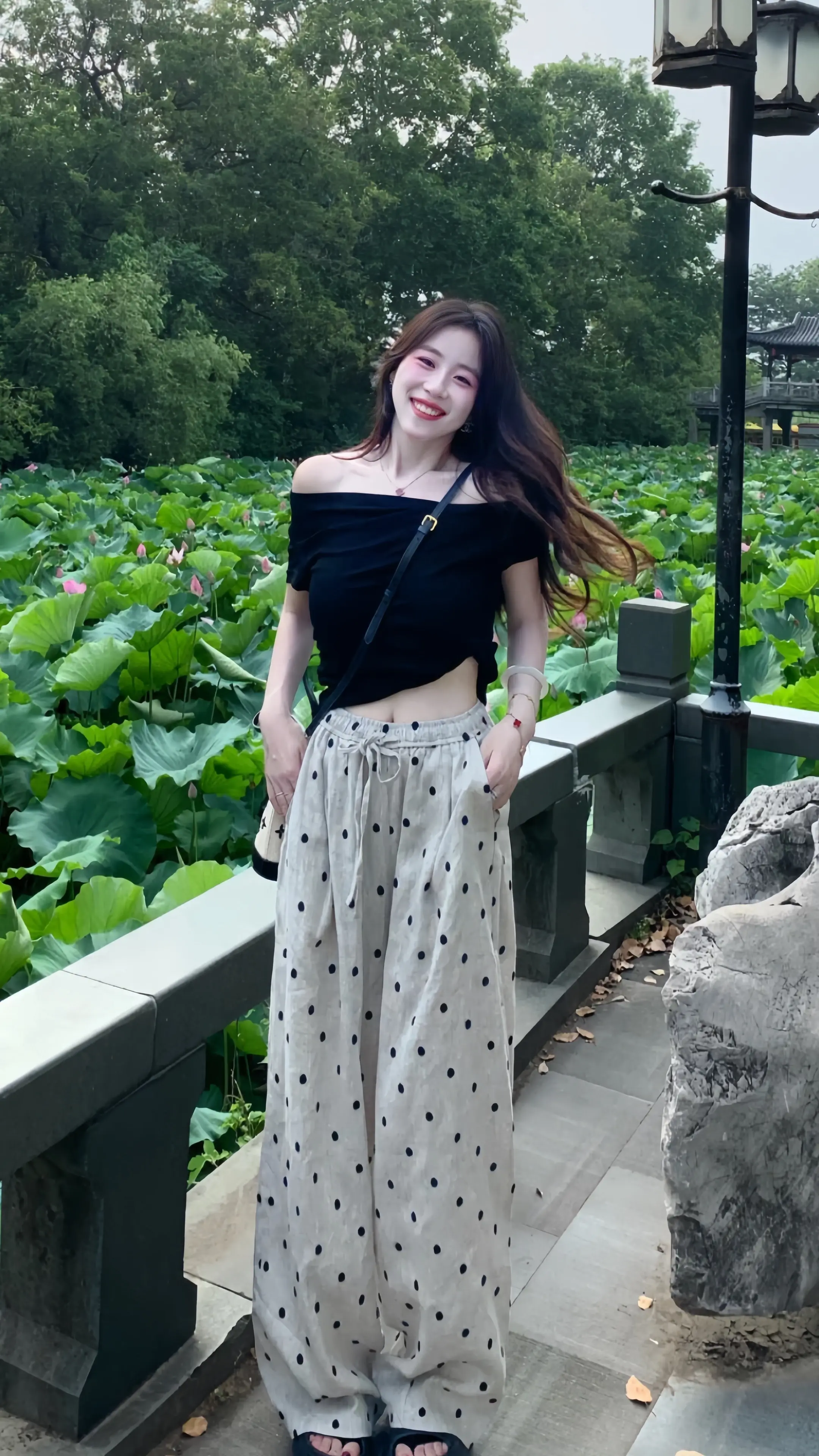 好韩～好显瘦～轻松get夏日淡人穿搭  夏日通勤休闲穿搭